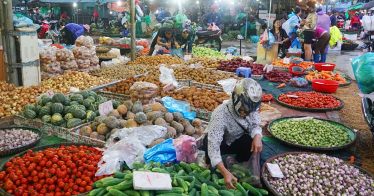 Cho phép cá nhân, hộ kinh doanh tham gia xây dựng, quản lý chợ