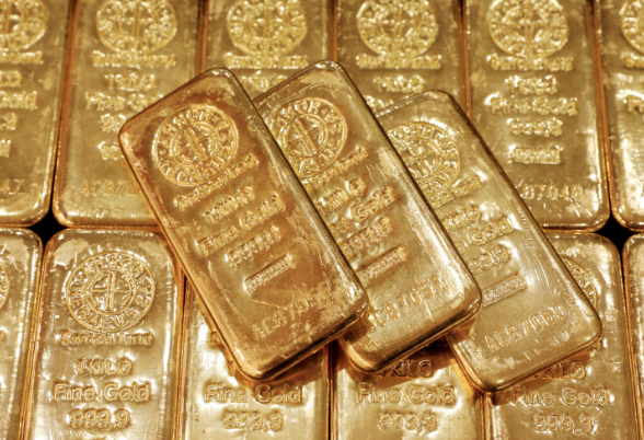 Giá vàng bứt phá lên gần 4.800 USD/oz, USD yếu nhanh, SPDR Gold Trust mua mạnh